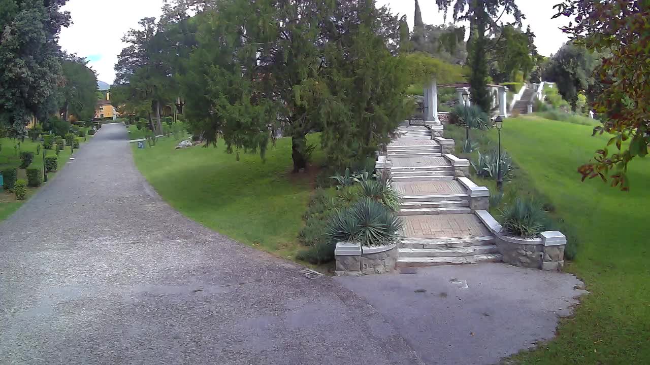 Spletna kamera park Coronini Kronberg – Gorica