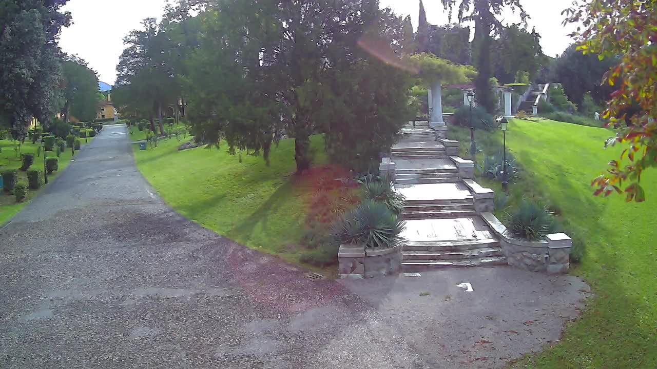 Spletna kamera park Coronini Kronberg – Gorica