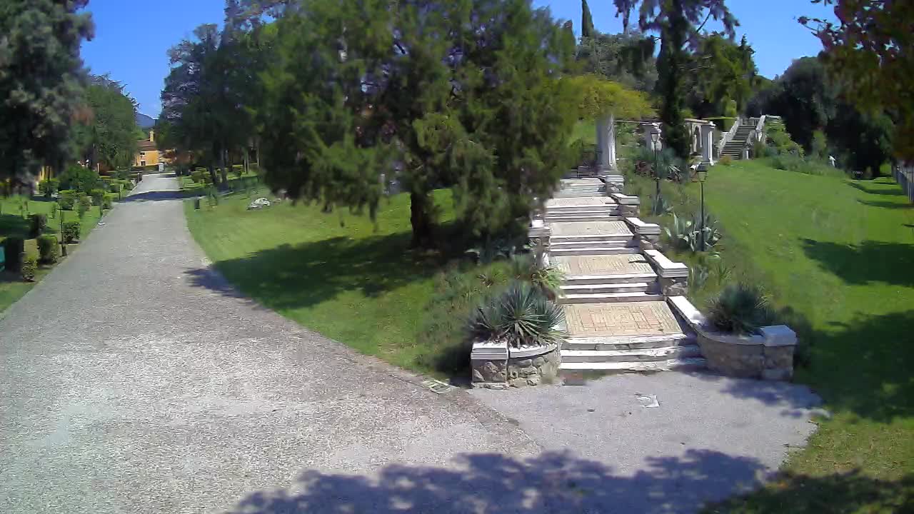 Spletna kamera park Coronini Kronberg – Gorica