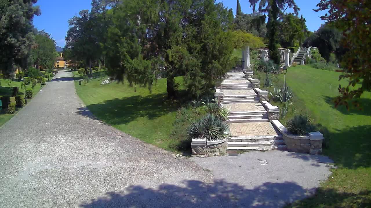 Parco Coronini-Cronberg Live Webcam – Green Oasis