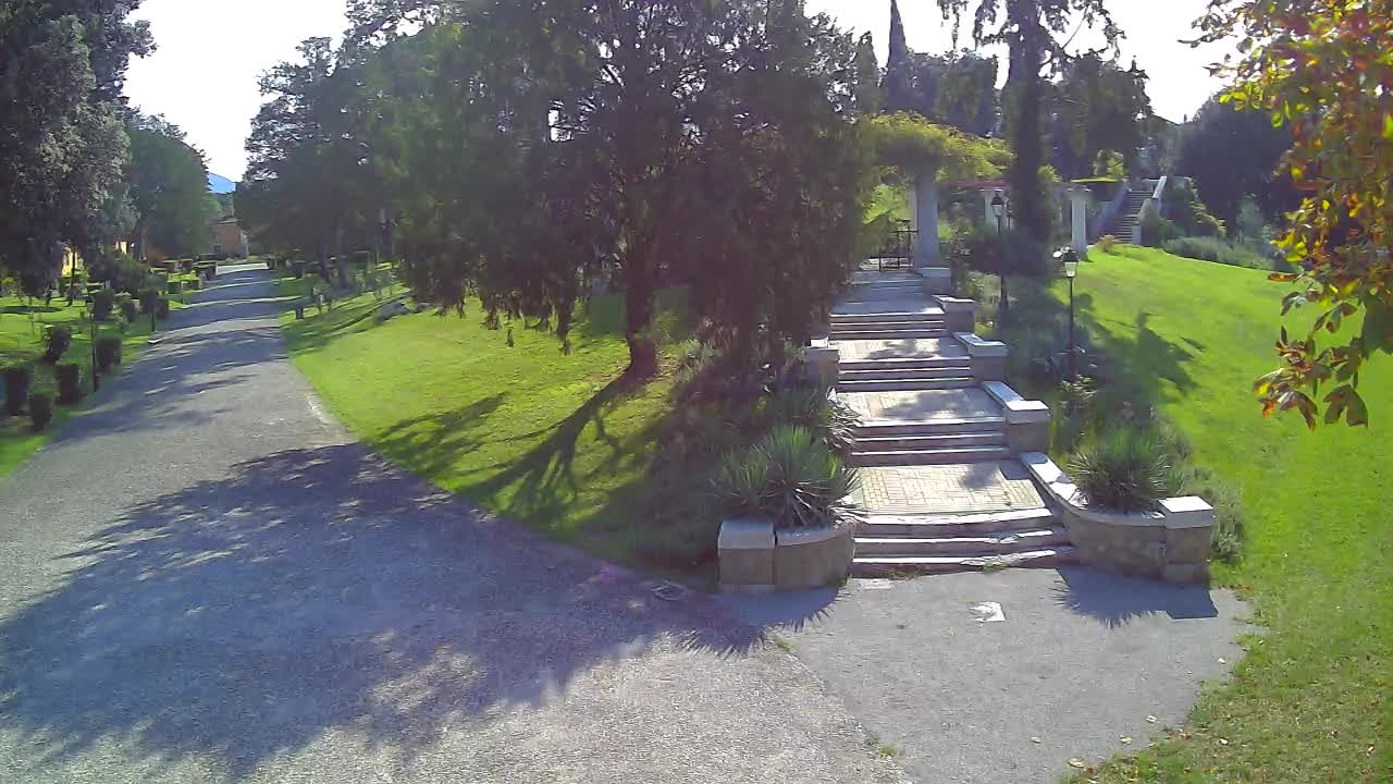 Spletna kamera park Coronini Kronberg – Gorica