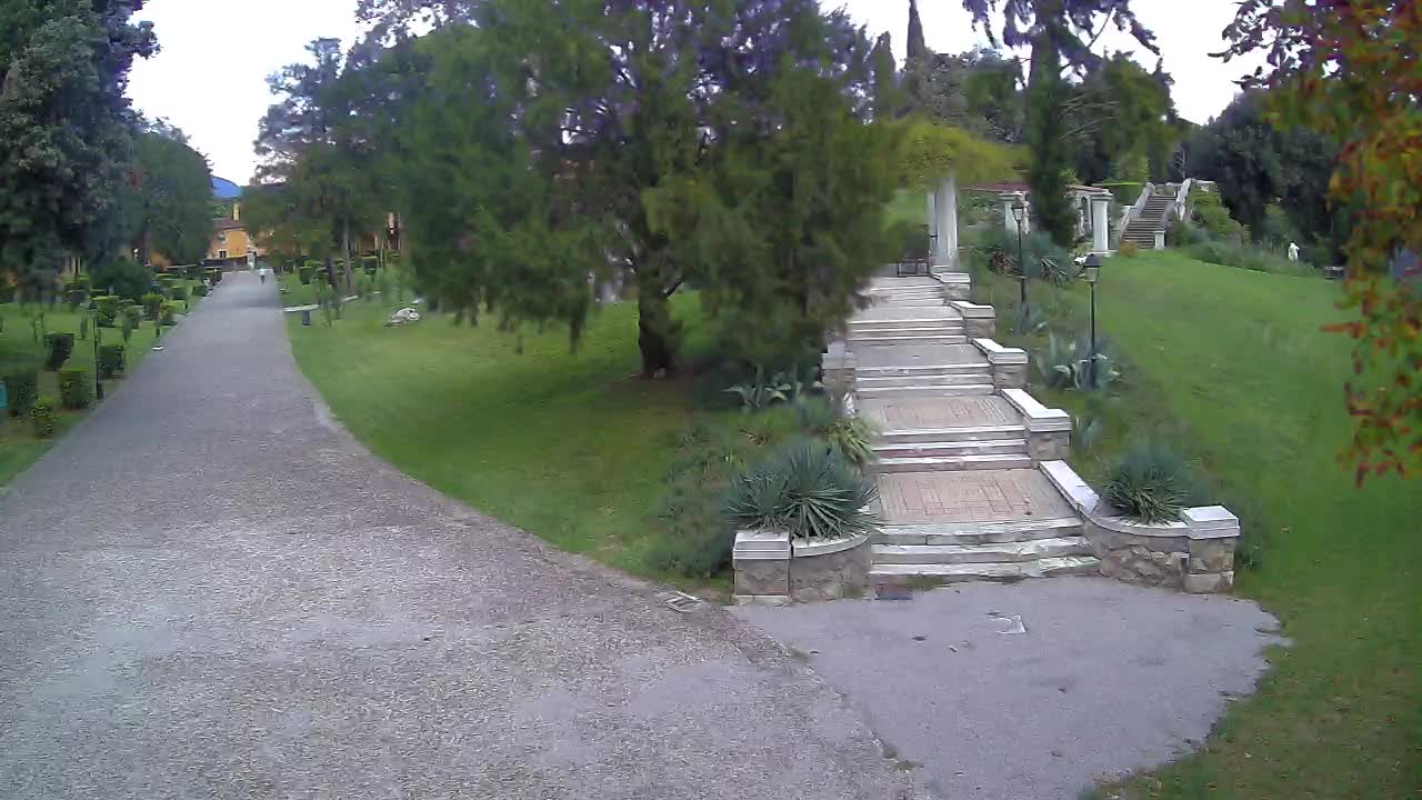 Spletna kamera park Coronini Kronberg – Gorica