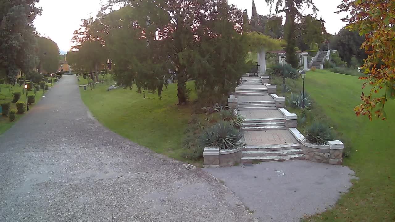 Parco Coronini-Cronberg Live Webcam – Green Oasis