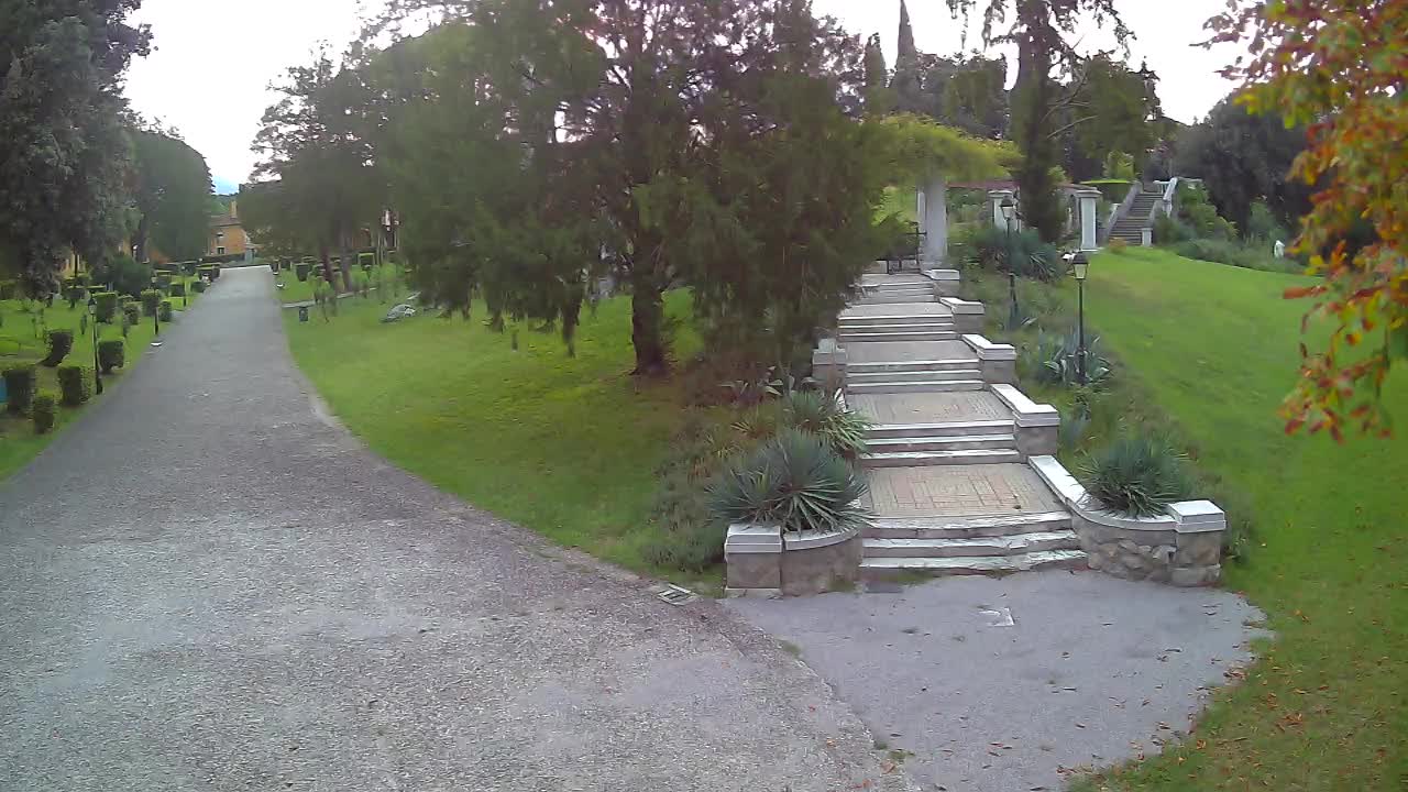 Parco Coronini-Cronberg Live Webcam – Green Oasis