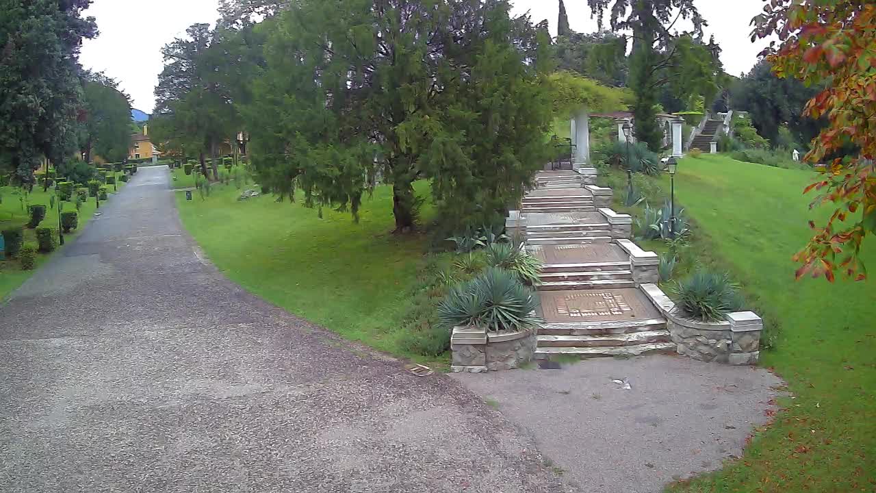 Spletna kamera park Coronini Kronberg – Gorica