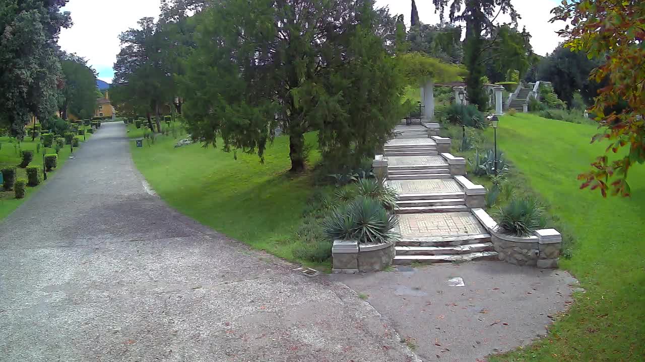 Parco Coronini-Cronberg Live Webcam – Green Oasis