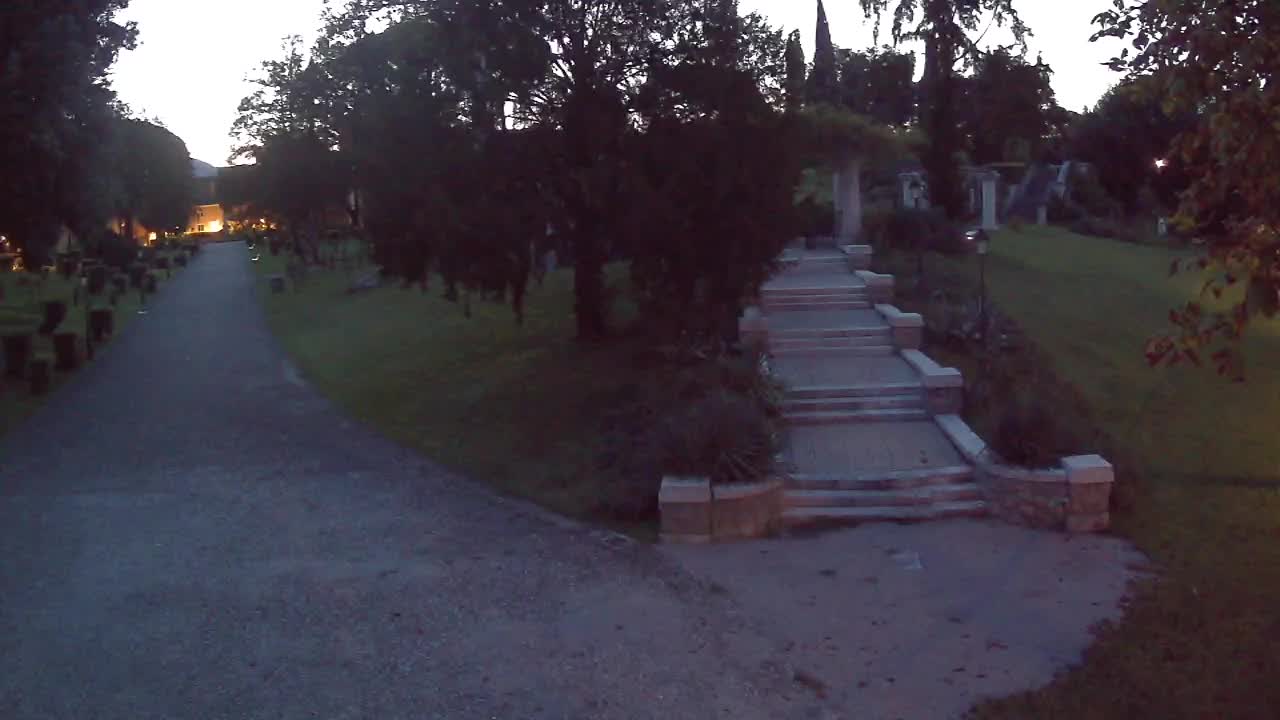 Parco Coronini-Cronberg Live Webcam – Green Oasis