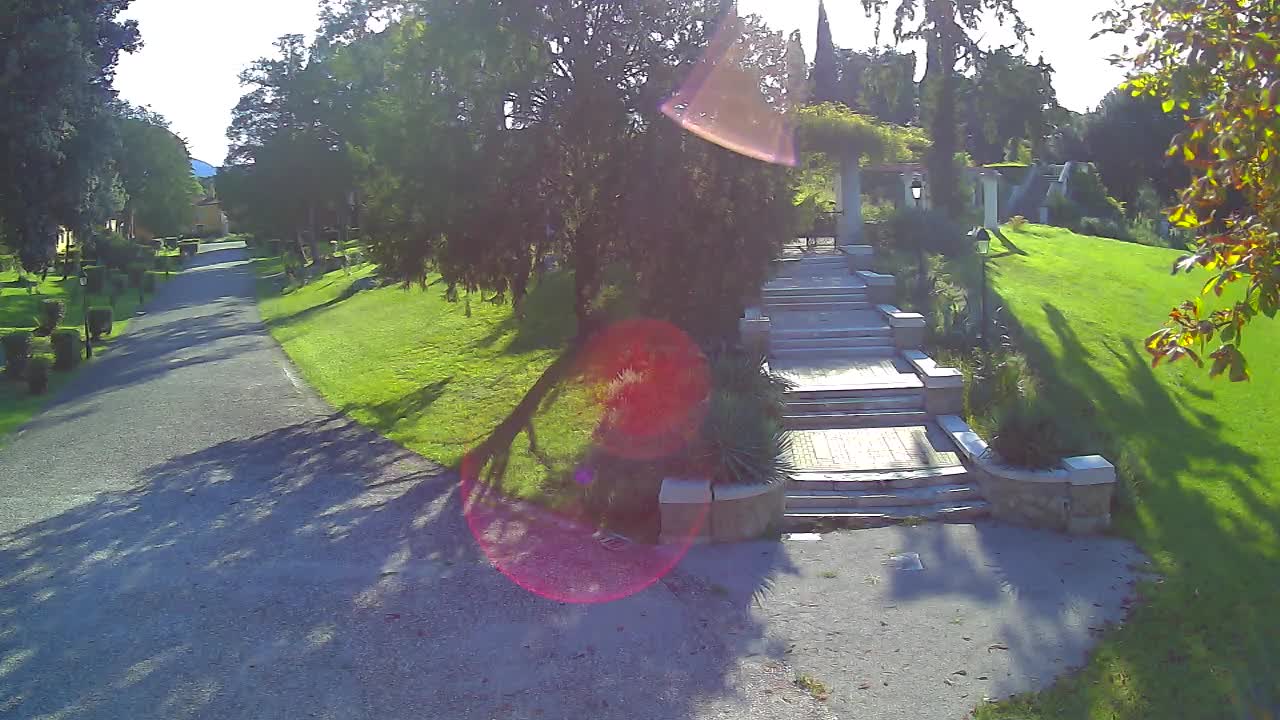 Spletna kamera park Coronini Kronberg – Gorica