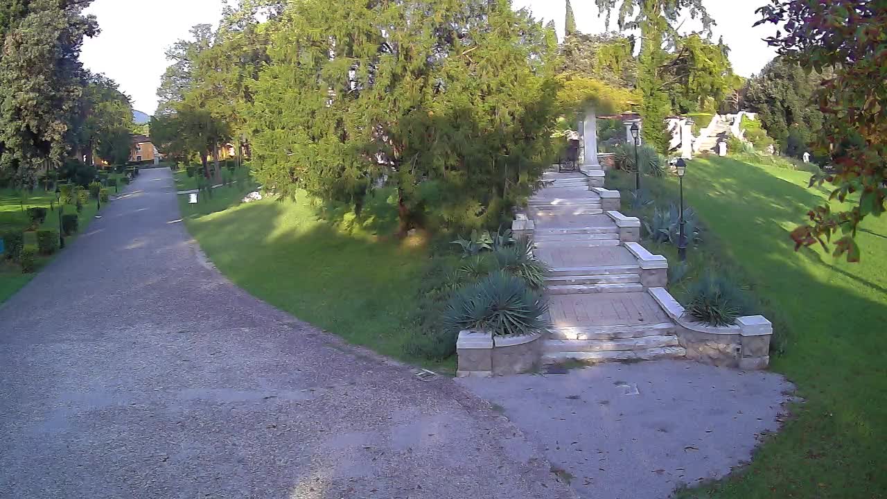 Parco Coronini-Cronberg Live Webcam – Green Oasis