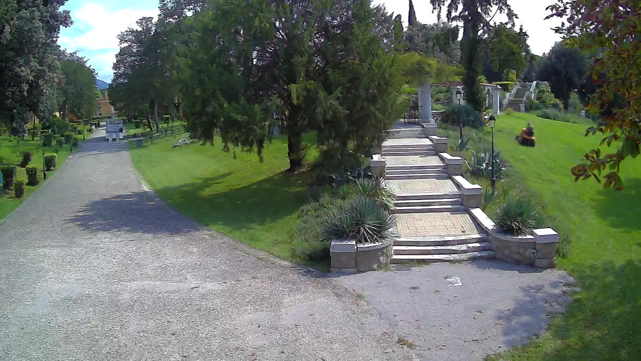 Spletna kamera park Coronini Kronberg – Gorica