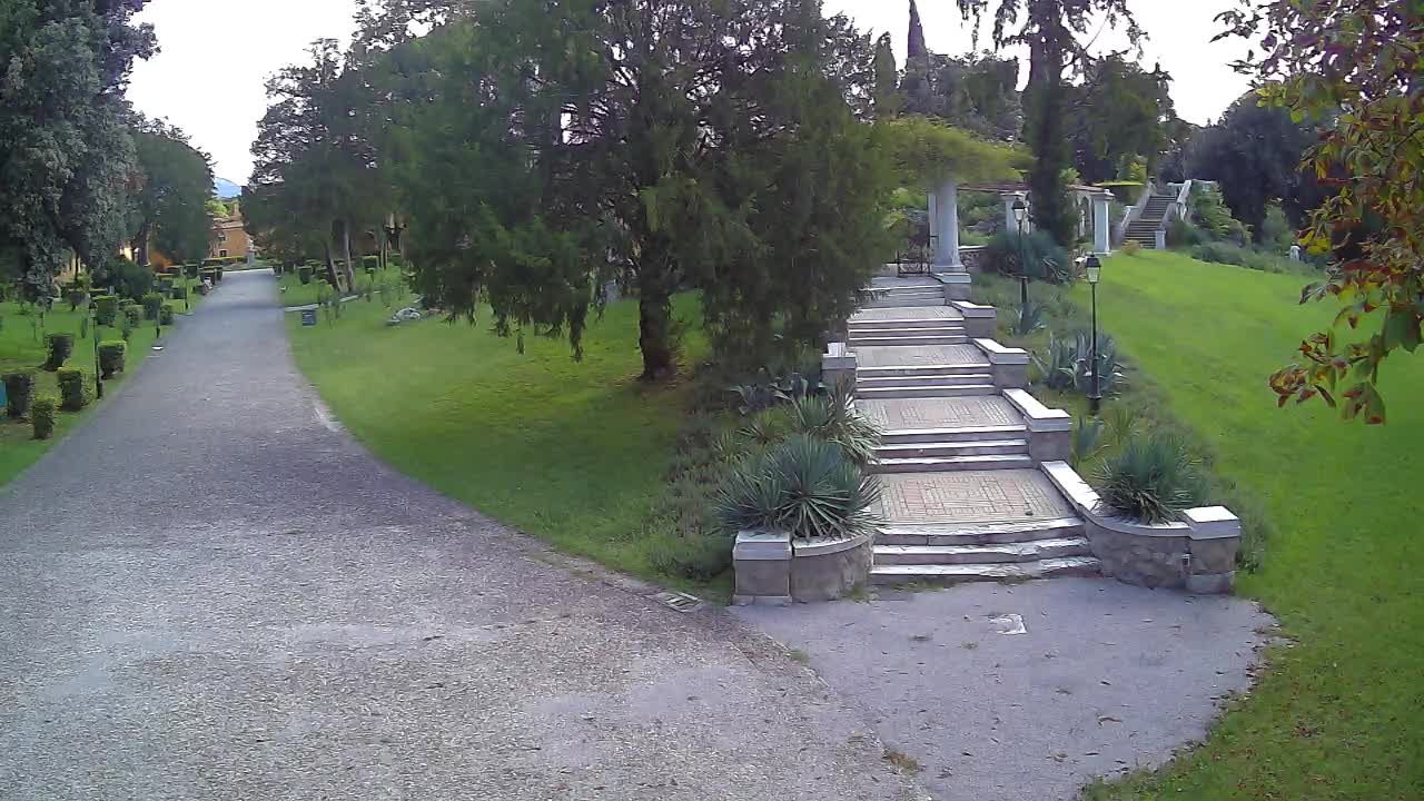 Parco Coronini-Cronberg Live Webcam – Green Oasis