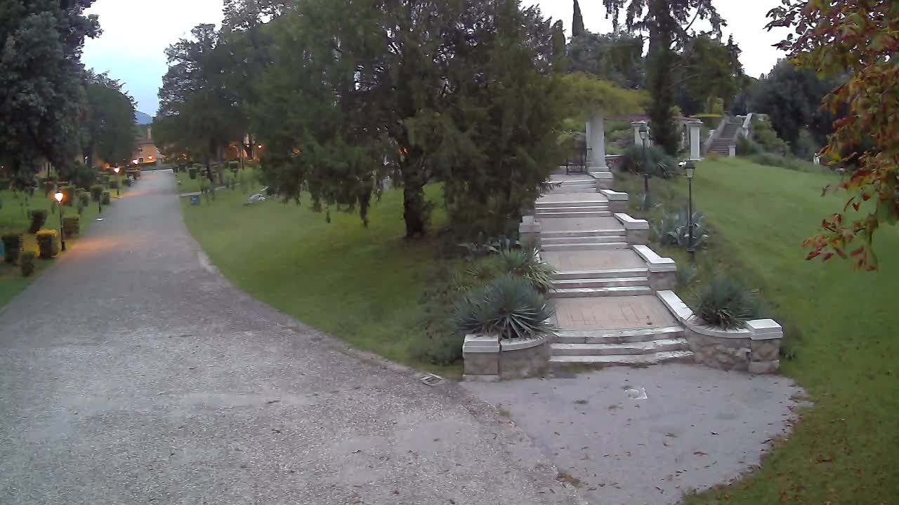 Spletna kamera park Coronini Kronberg – Gorica