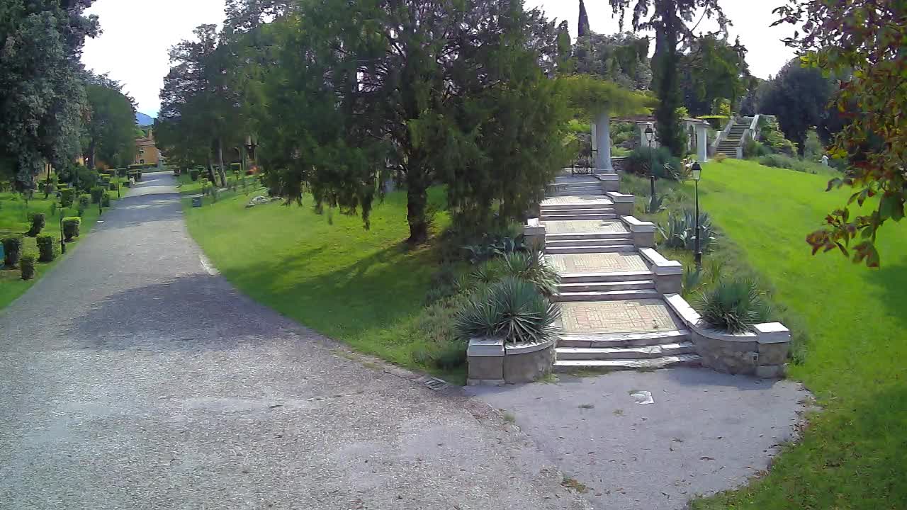 Spletna kamera park Coronini Kronberg – Gorica
