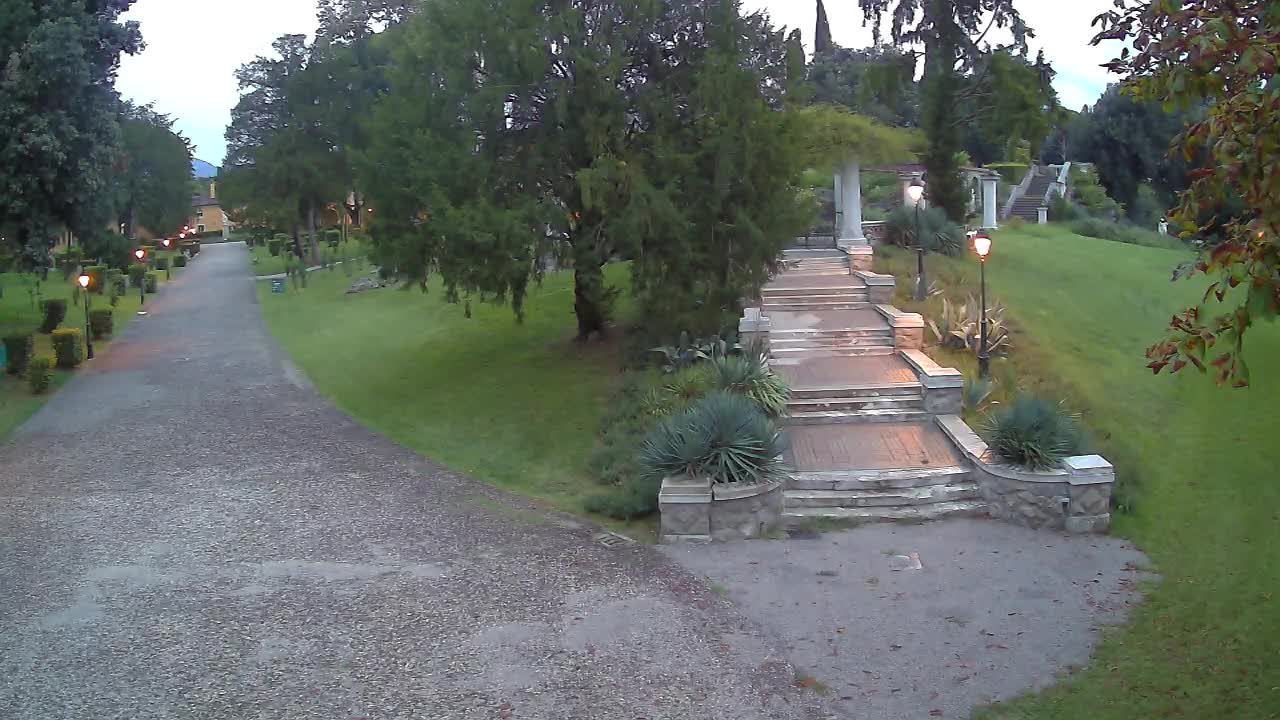 Parco Coronini-Cronberg Live Webcam – Green Oasis