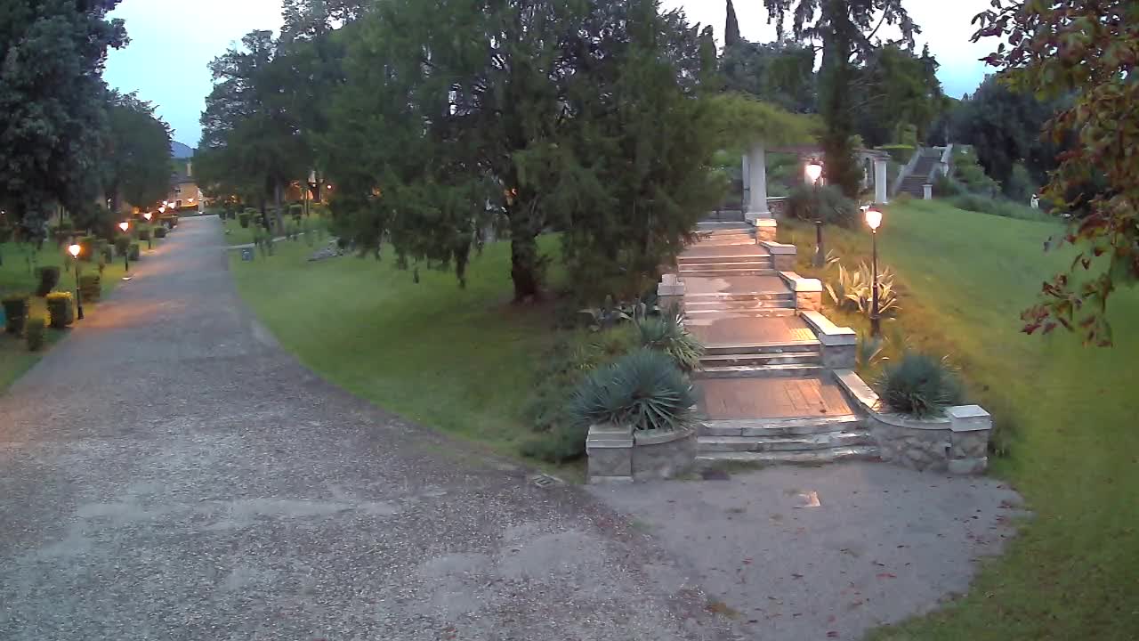 Spletna kamera park Coronini Kronberg – Gorica