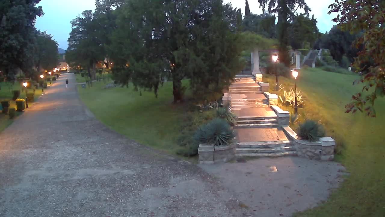 Parco Coronini-Cronberg Live Webcam – Green Oasis