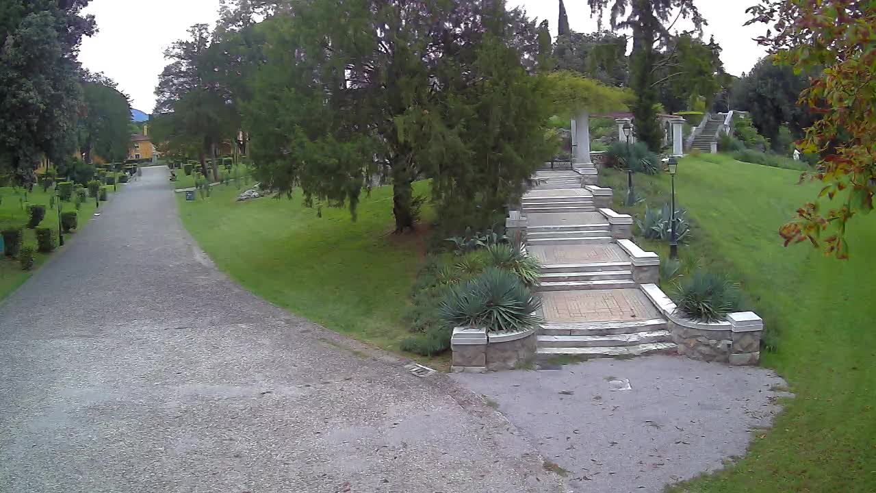 Spletna kamera park Coronini Kronberg – Gorica