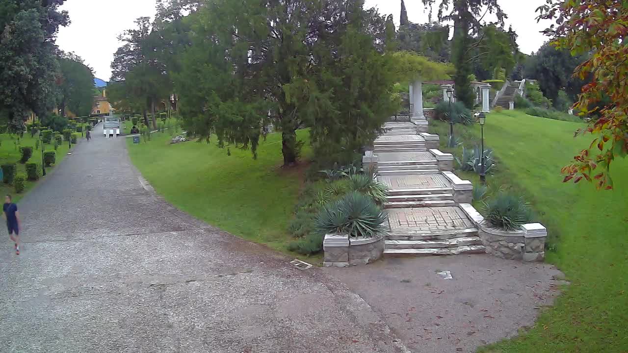 Parco Coronini-Cronberg Live Webcam – Green Oasis