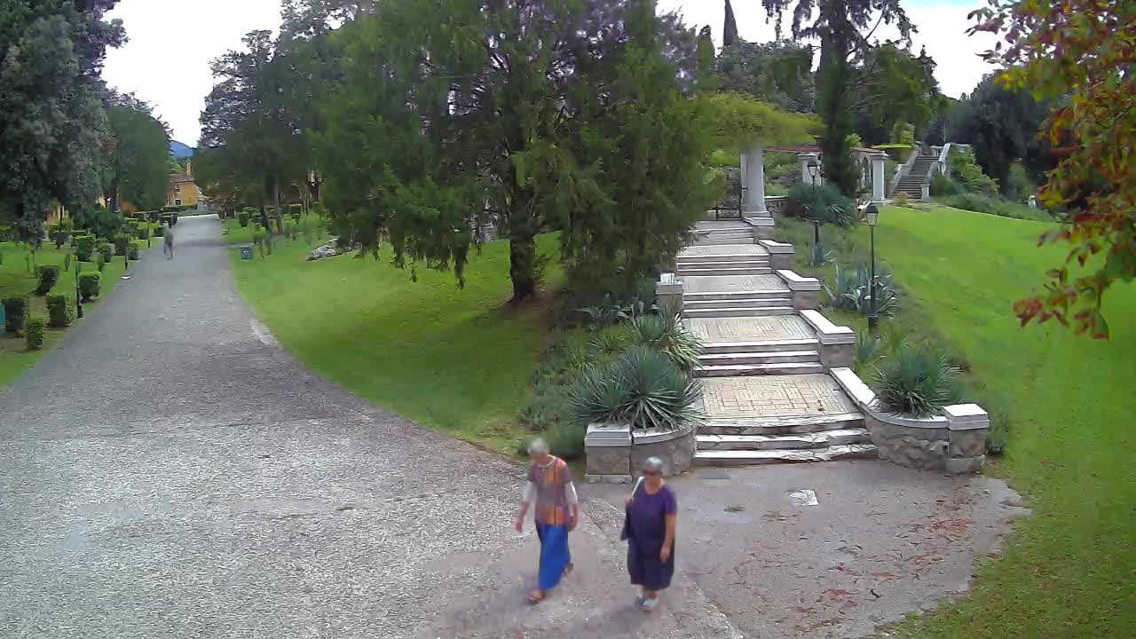 Parco Coronini-Cronberg Live Webcam – Green Oasis