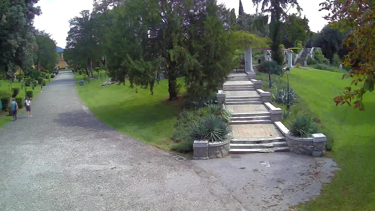 Parco Coronini-Cronberg Live Webcam – Green Oasis