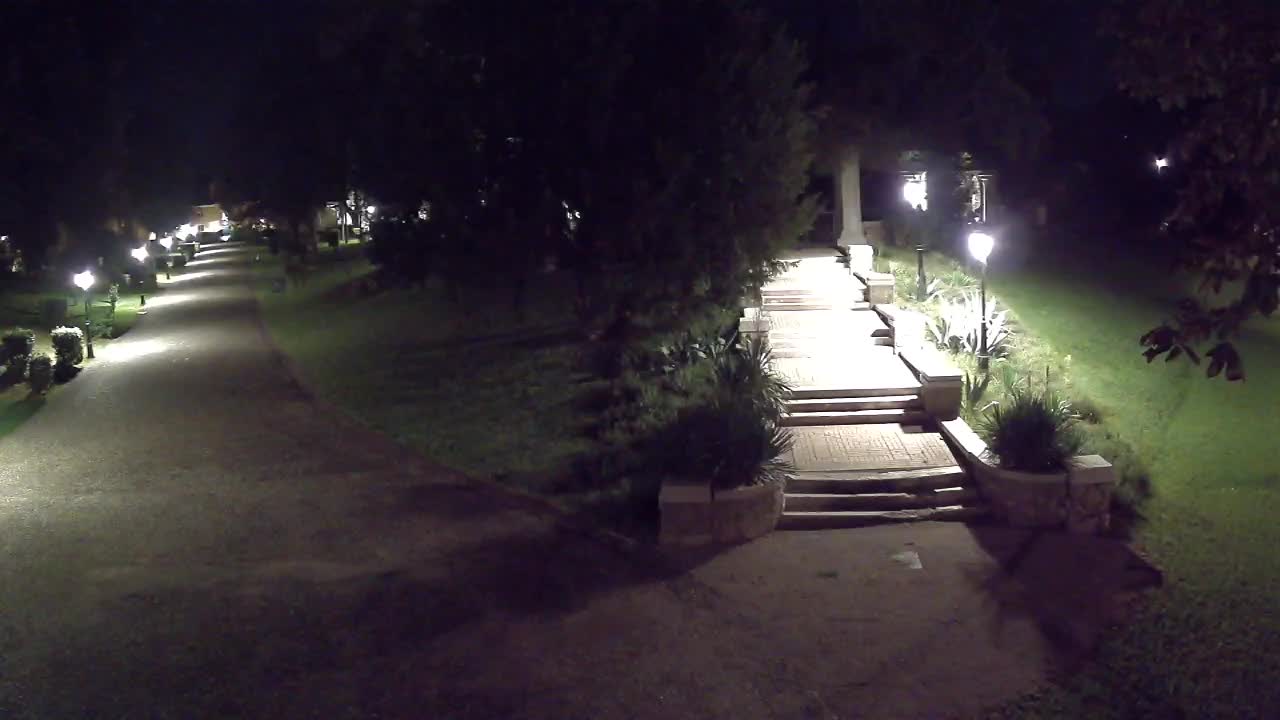 Parco Coronini-Cronberg Live Webcam – Green Oasis