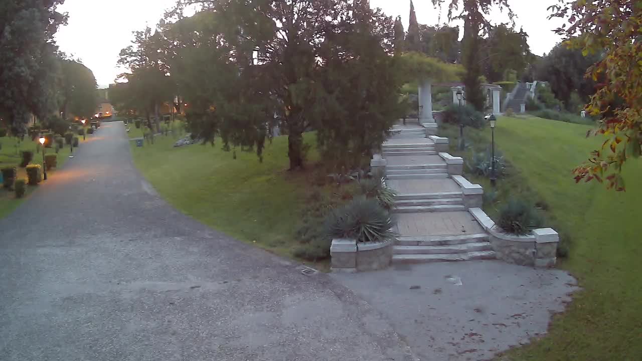 Parco Coronini-Cronberg Live Webcam – Green Oasis