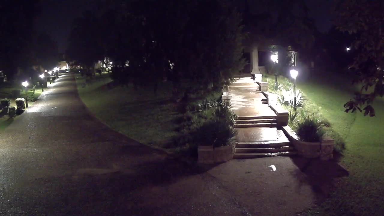 Spletna kamera park Coronini Kronberg – Gorica