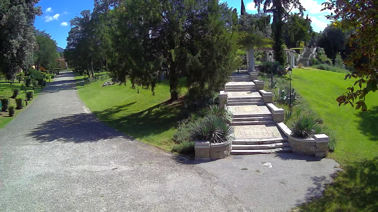 Spletna kamera park Coronini Kronberg – Gorica