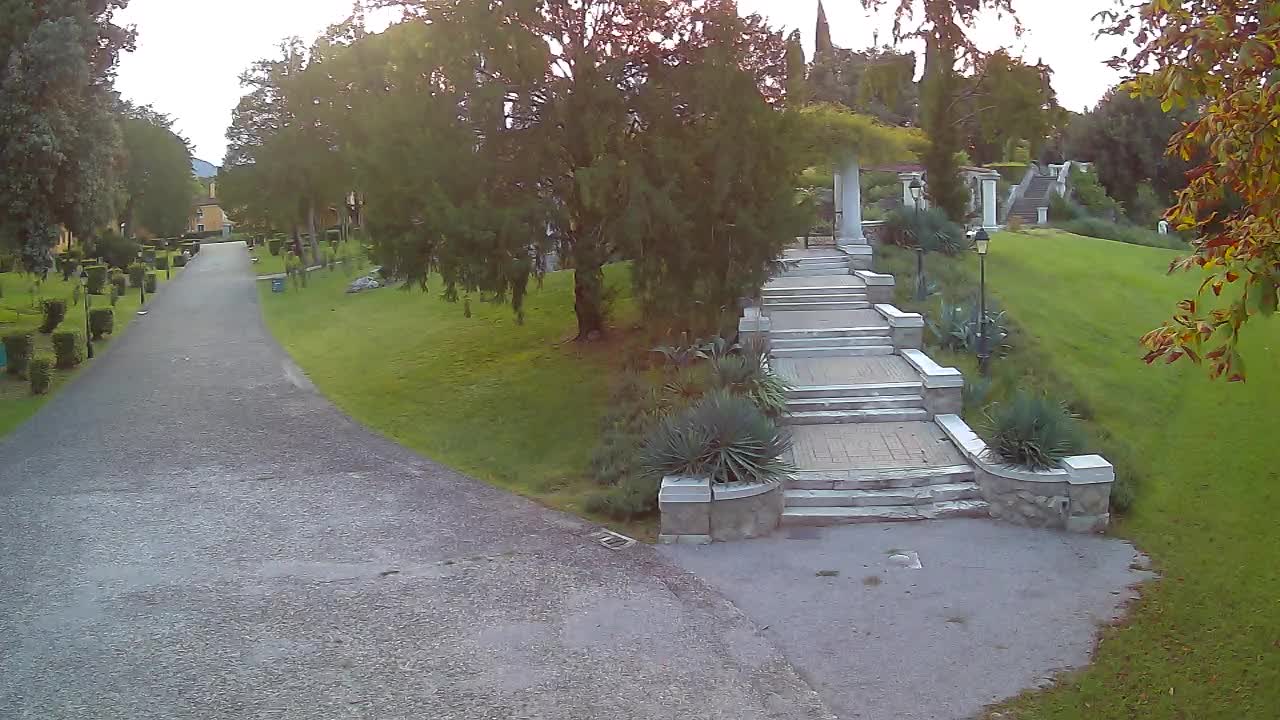Spletna kamera park Coronini Kronberg – Gorica