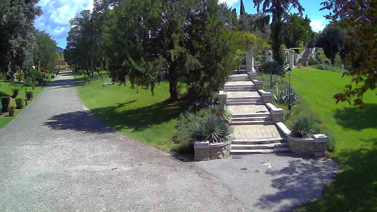 Spletna kamera park Coronini Kronberg – Gorica