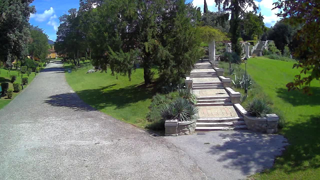 Spletna kamera park Coronini Kronberg – Gorica