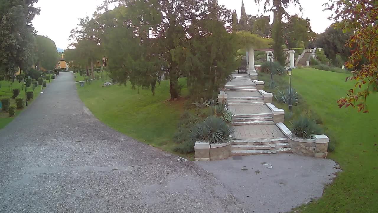 Spletna kamera park Coronini Kronberg – Gorica