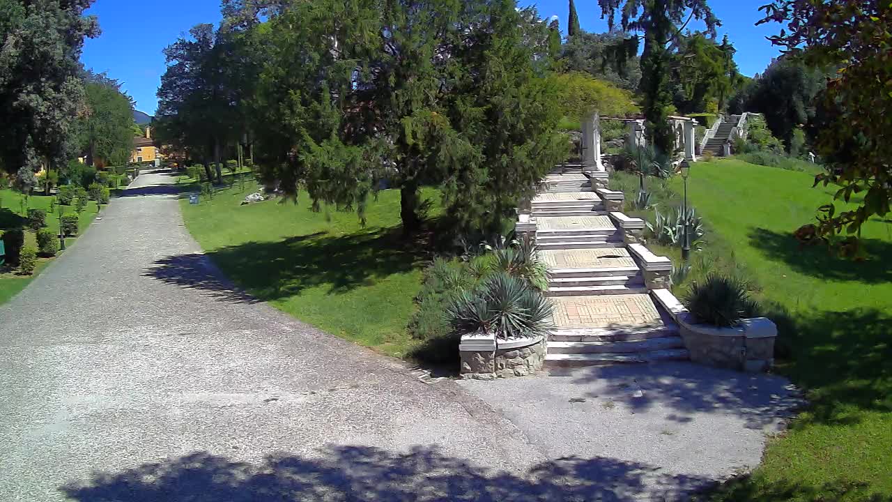 Spletna kamera park Coronini Kronberg – Gorica