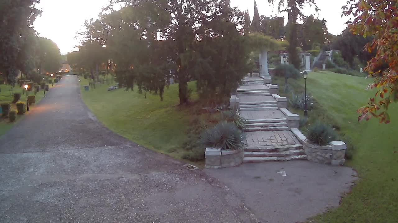 Parco Coronini-Cronberg Live Webcam – Green Oasis
