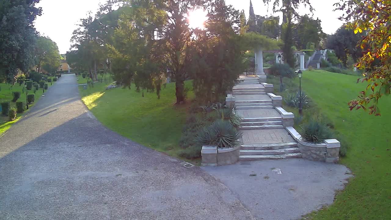 Parco Coronini-Cronberg Live Webcam – Green Oasis