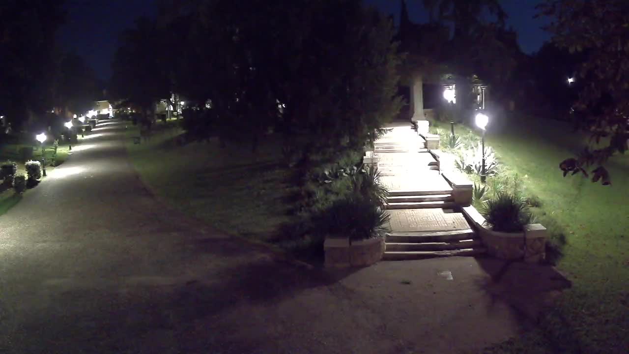 Parco Coronini-Cronberg Live Webcam – Green Oasis