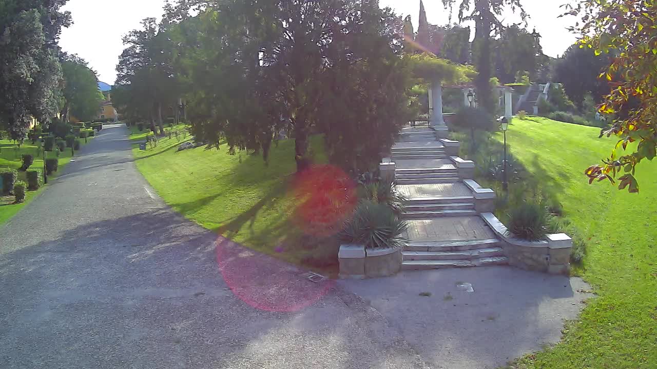 Parco Coronini-Cronberg Live Webcam – Green Oasis