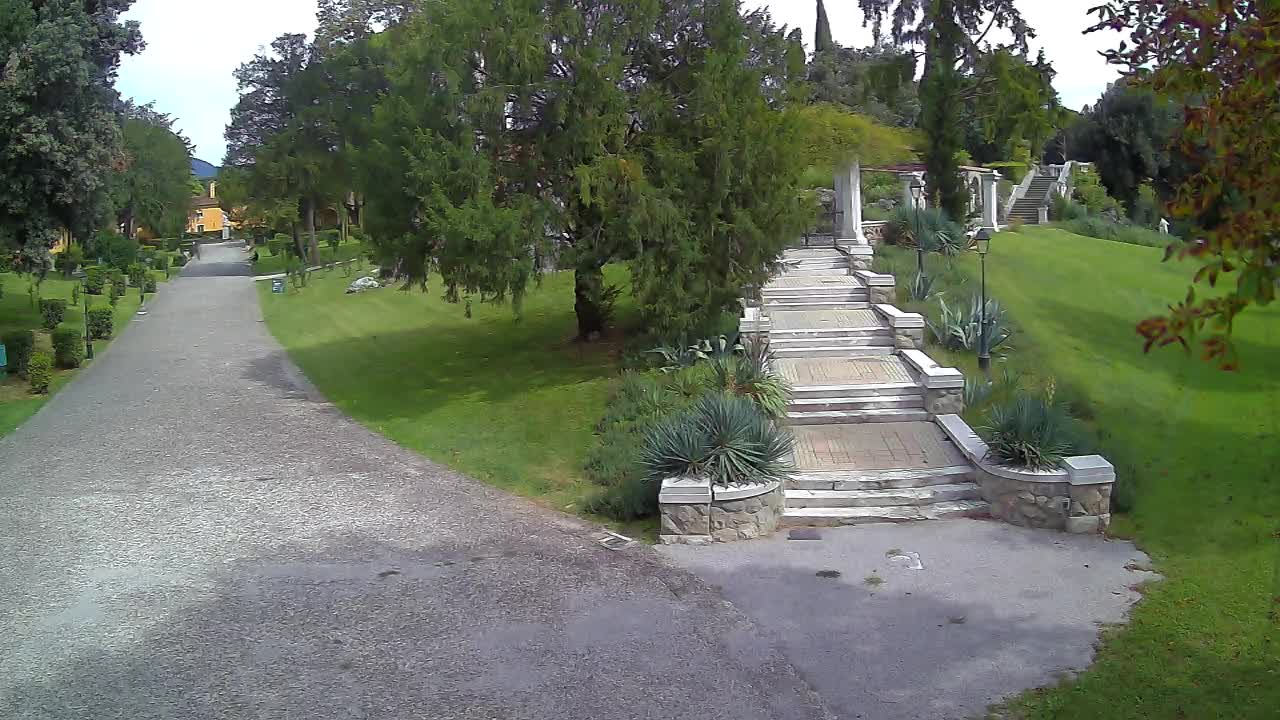 Parco Coronini-Cronberg Live Webcam – Green Oasis