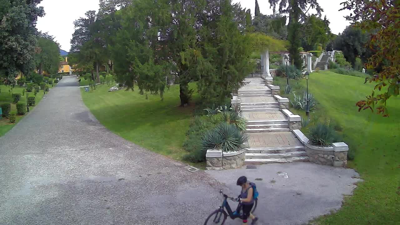 Parco Coronini-Cronberg Live Webcam – Green Oasis