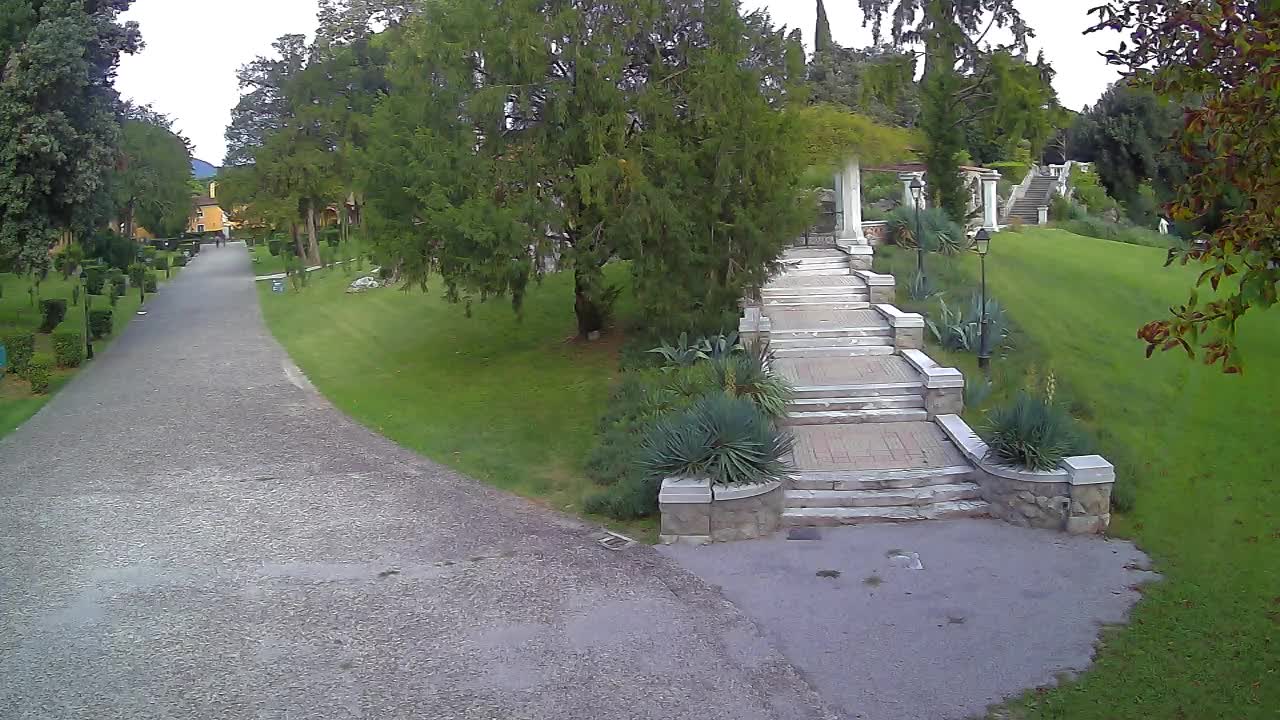 Parco Coronini-Cronberg Live Webcam – Green Oasis