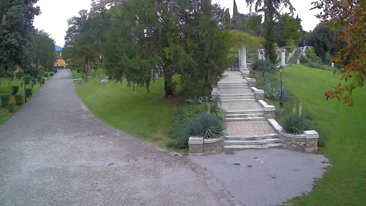 Spletna kamera park Coronini Kronberg – Gorica