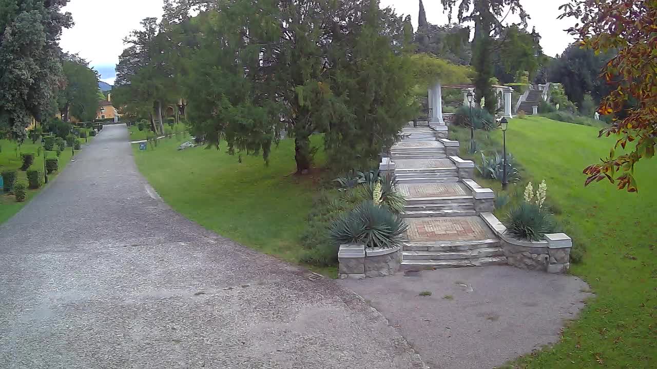 Parco Coronini-Cronberg Live Webcam – Green Oasis