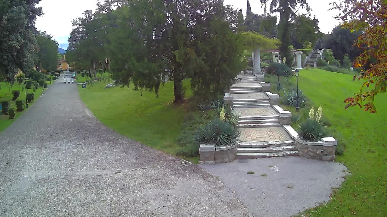 Spletna kamera park Coronini Kronberg – Gorica