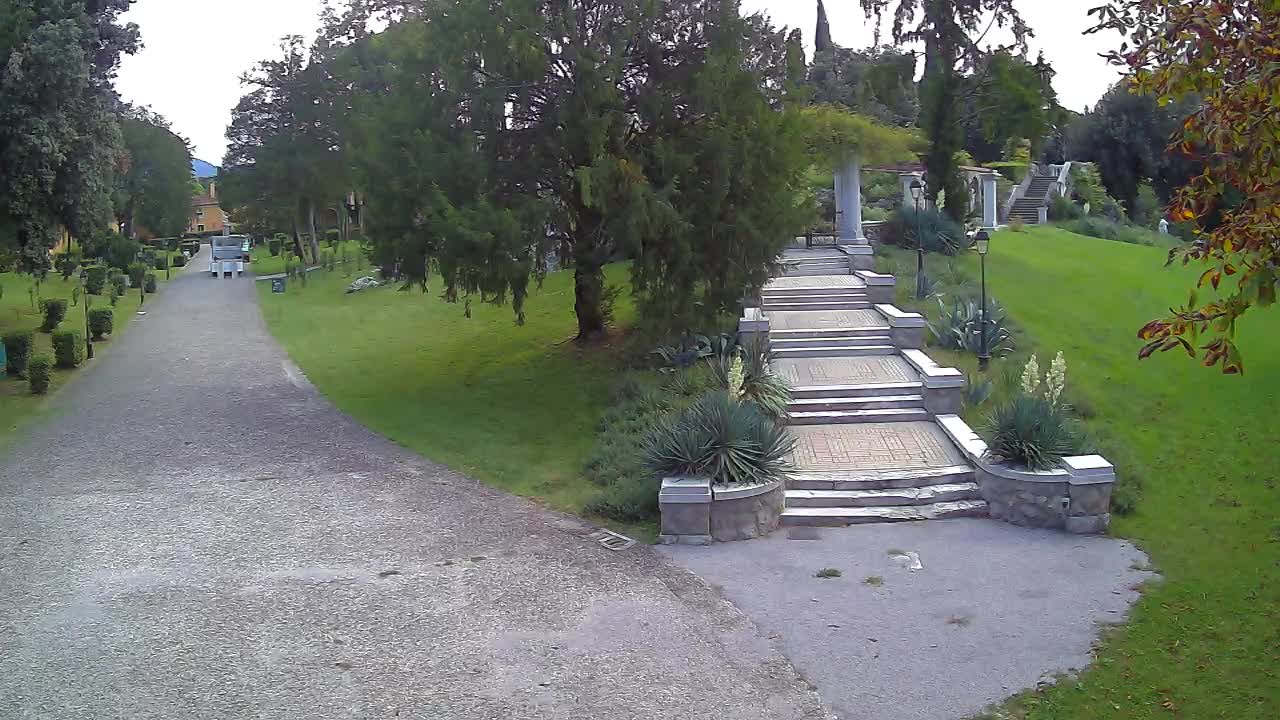 Parco Coronini-Cronberg Live Webcam – Green Oasis