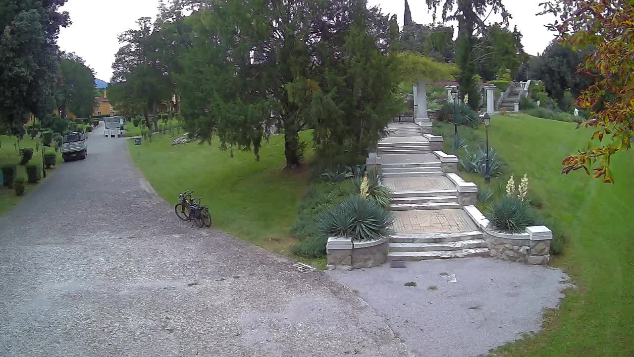 Parco Coronini-Cronberg Live Webcam – Green Oasis