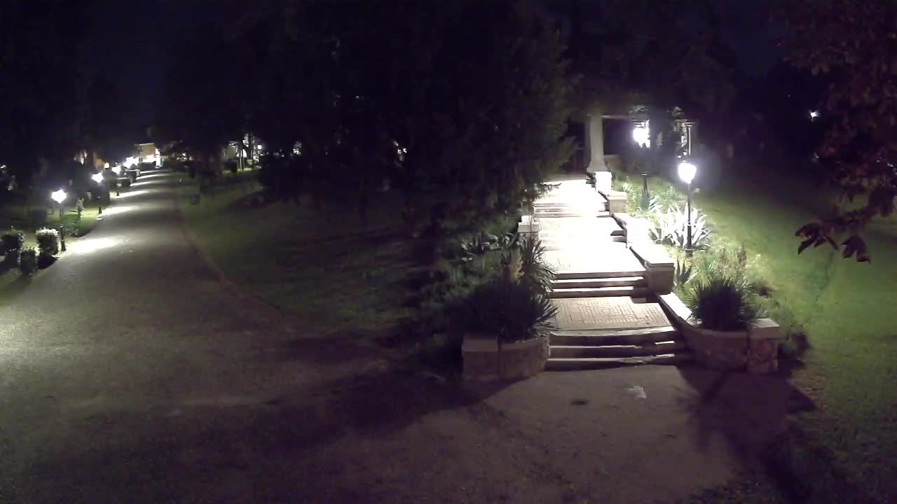 Parco Coronini-Cronberg Live Webcam – Green Oasis