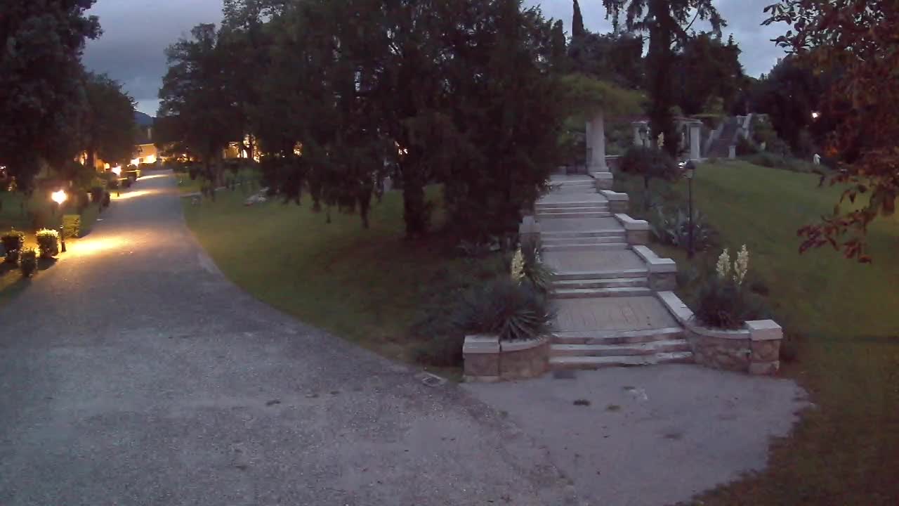 Spletna kamera park Coronini Kronberg – Gorica