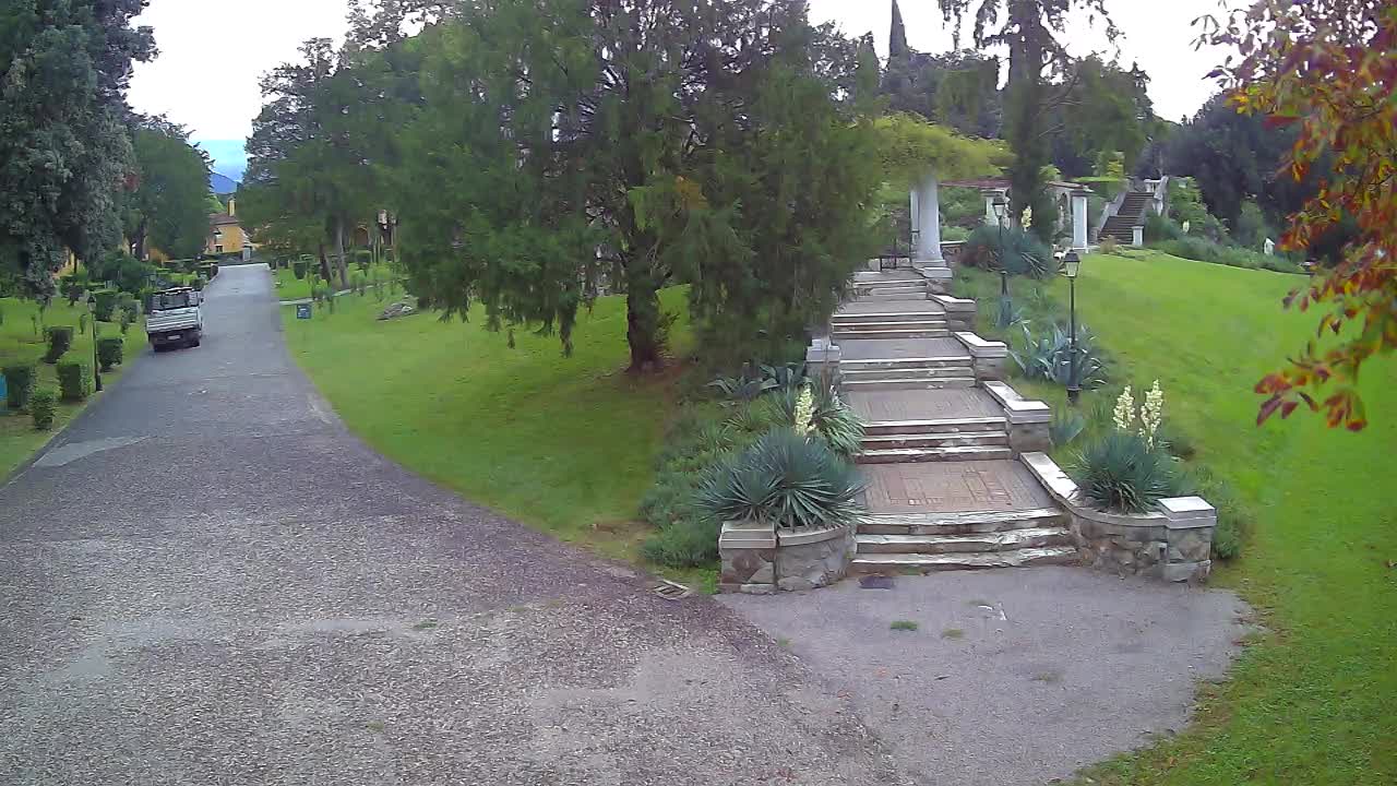 Parco Coronini-Cronberg Live Webcam – Green Oasis