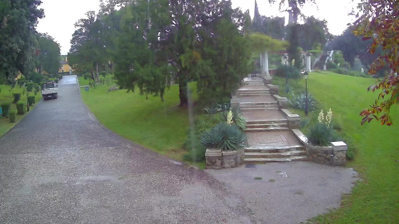 Spletna kamera park Coronini Kronberg – Gorica