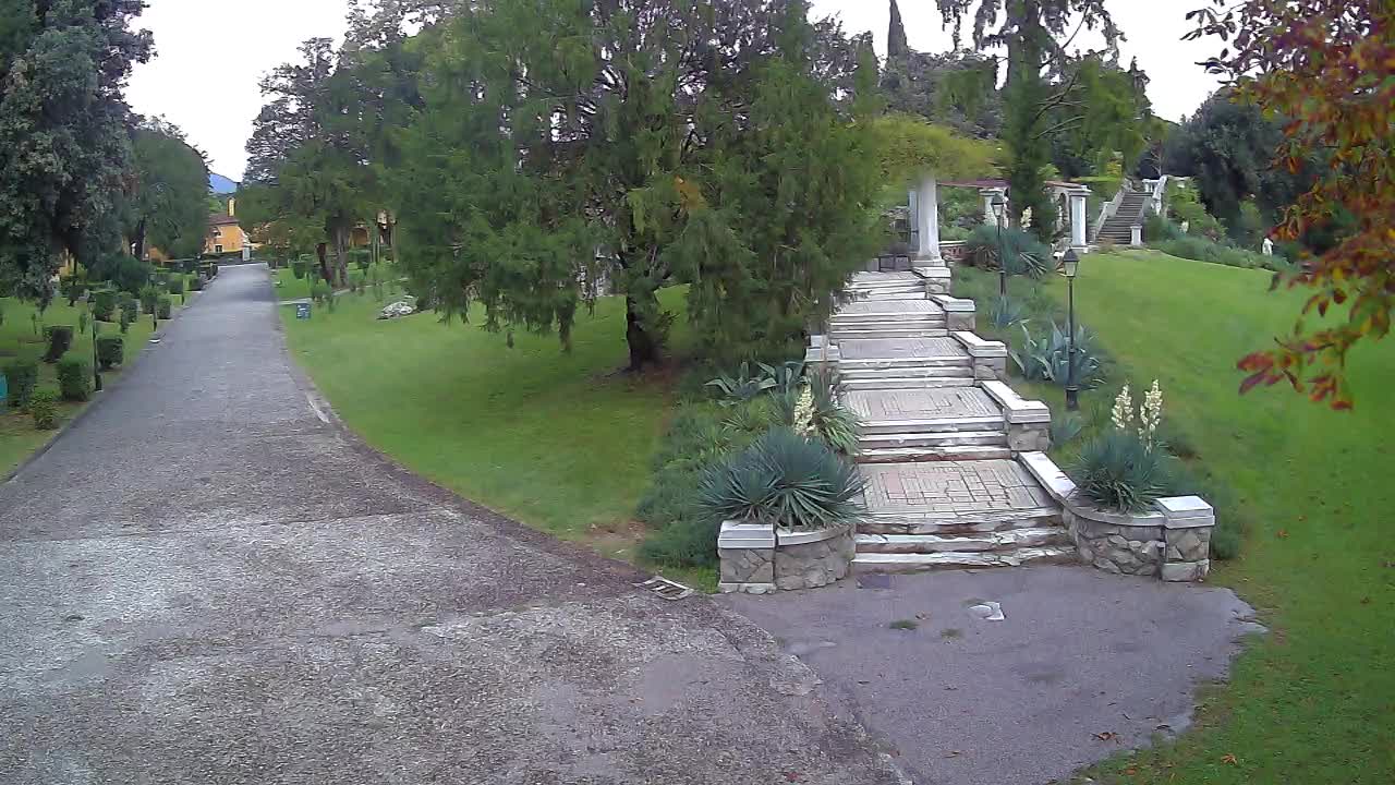 Spletna kamera park Coronini Kronberg – Gorica